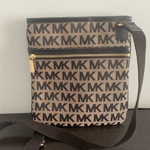 Michael Kor’s Crossbody